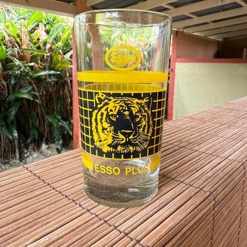 Vintage Esso Tiger Glasses Set of 2 Puerto Rico Promo‎ 1970s